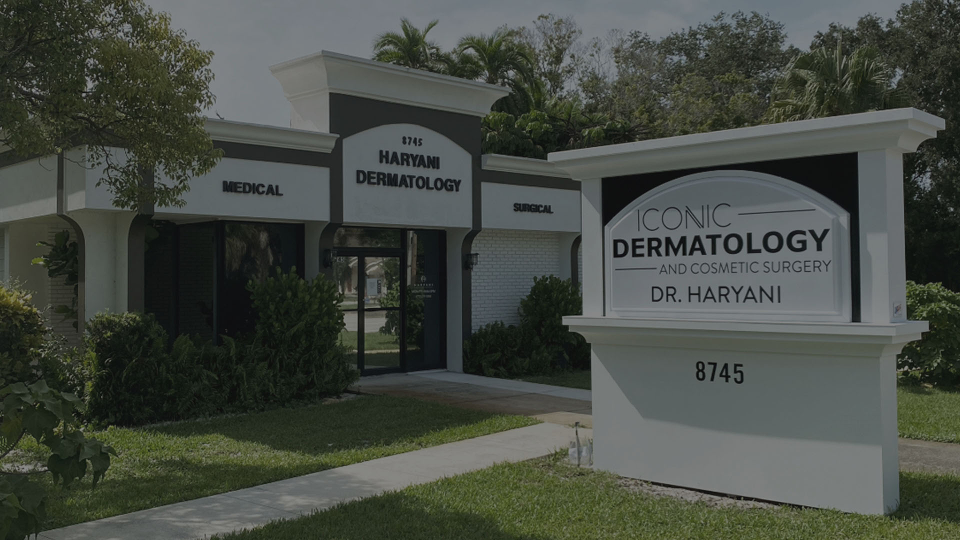 Surgical & Cosmetic Dermatology